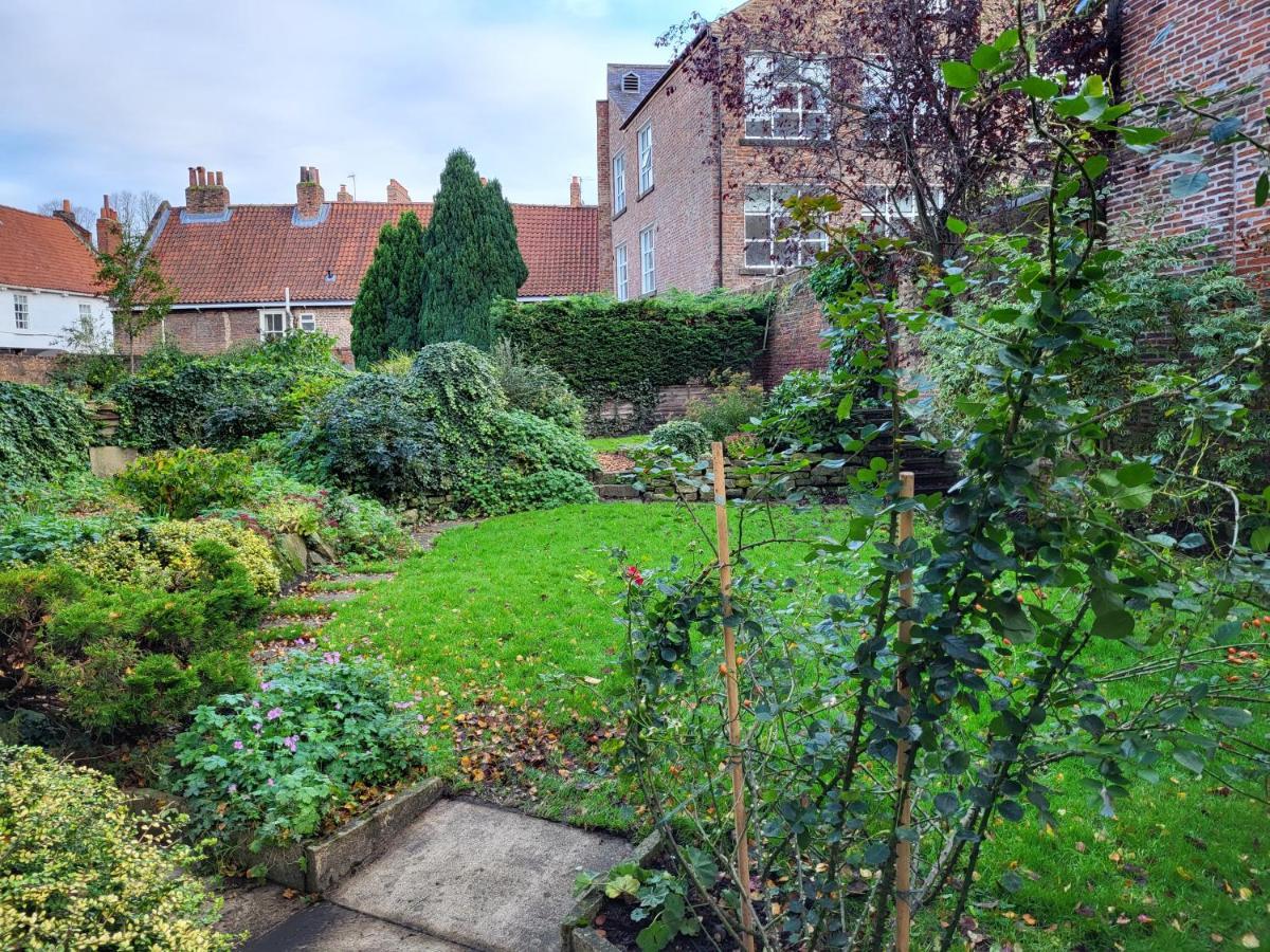 York Minster Garden公寓 外观 照片